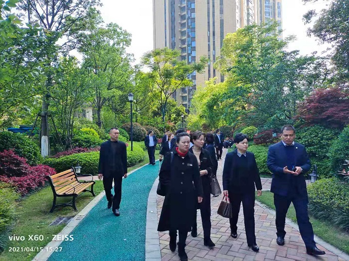 常德市康都物業(yè)服務有限公司,常德保安服務公司,保潔服務,墻外高空清洗服務