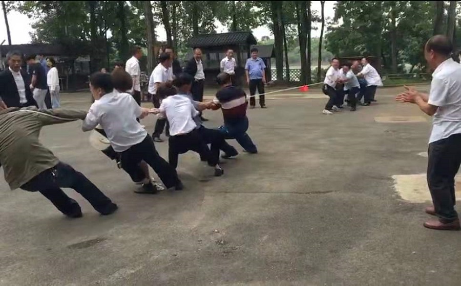 常德市康都物業(yè)服務(wù)有限公司,常德保安服務(wù)公司,保潔服務(wù),墻外高空清洗服務(wù) 常德市康都物業(yè)服務(wù)有限公司,常德保安服務(wù)公司,保潔服務(wù),墻外高空清洗服務(wù)